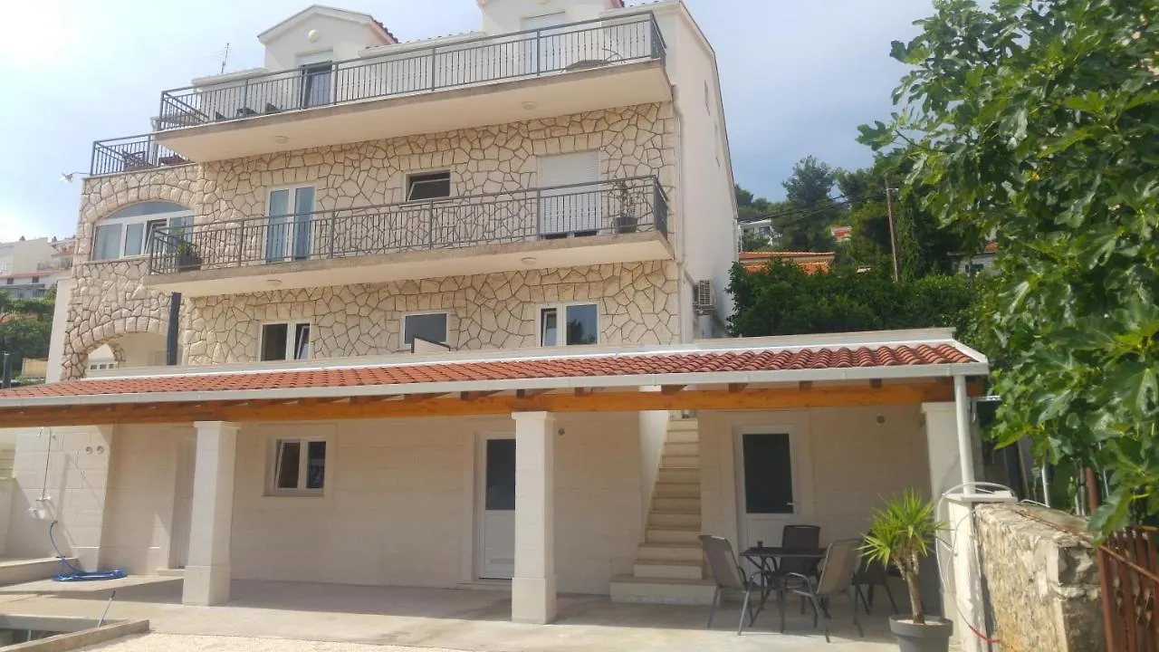 Apartments Penic Trogir