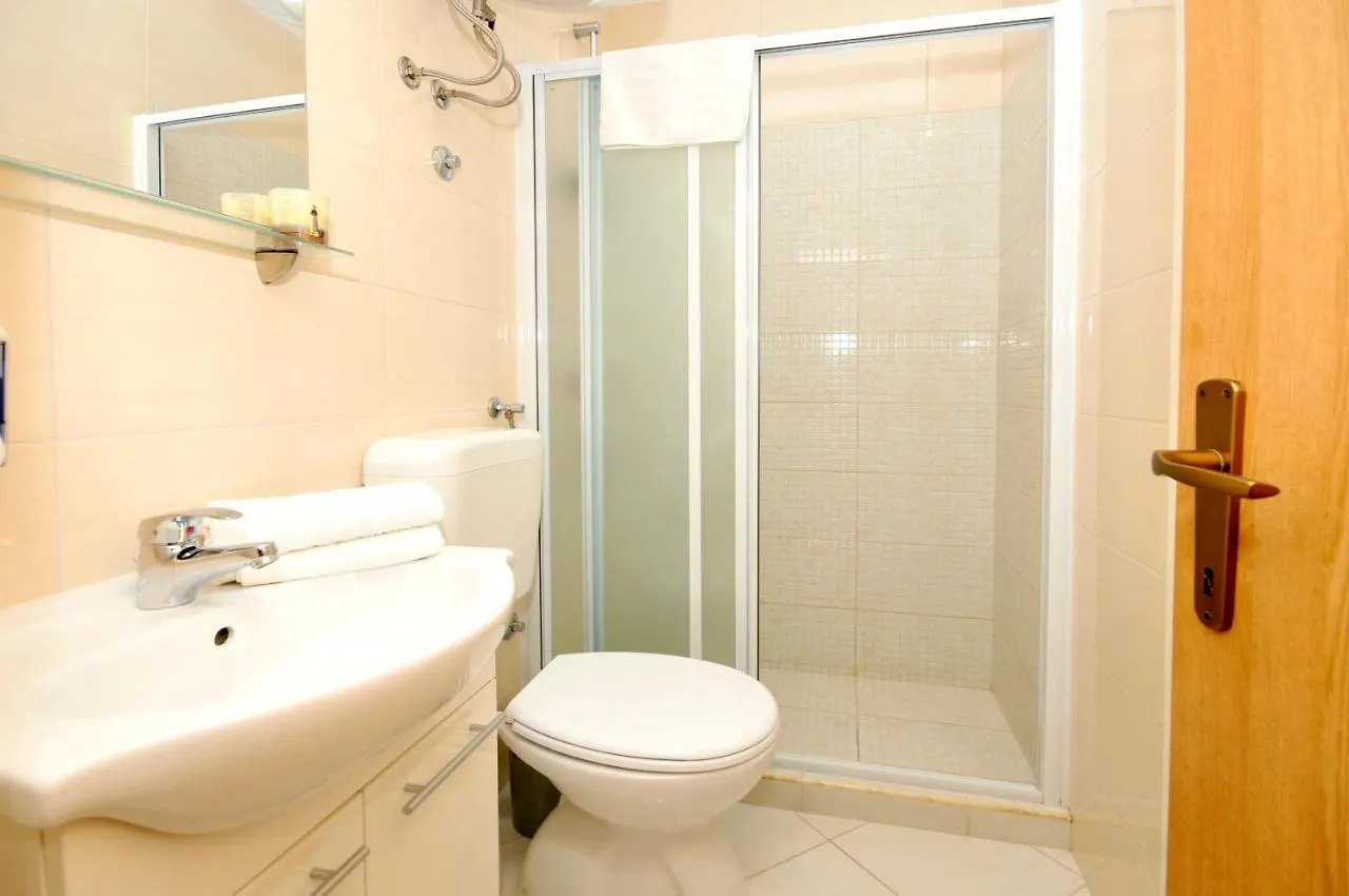 Apartments Penic Трогир 0*,