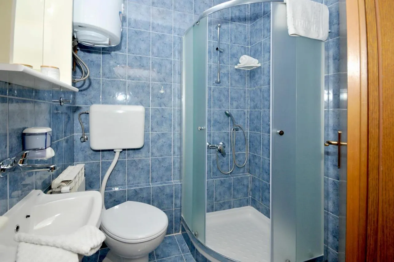 Apartments Penic Трогир